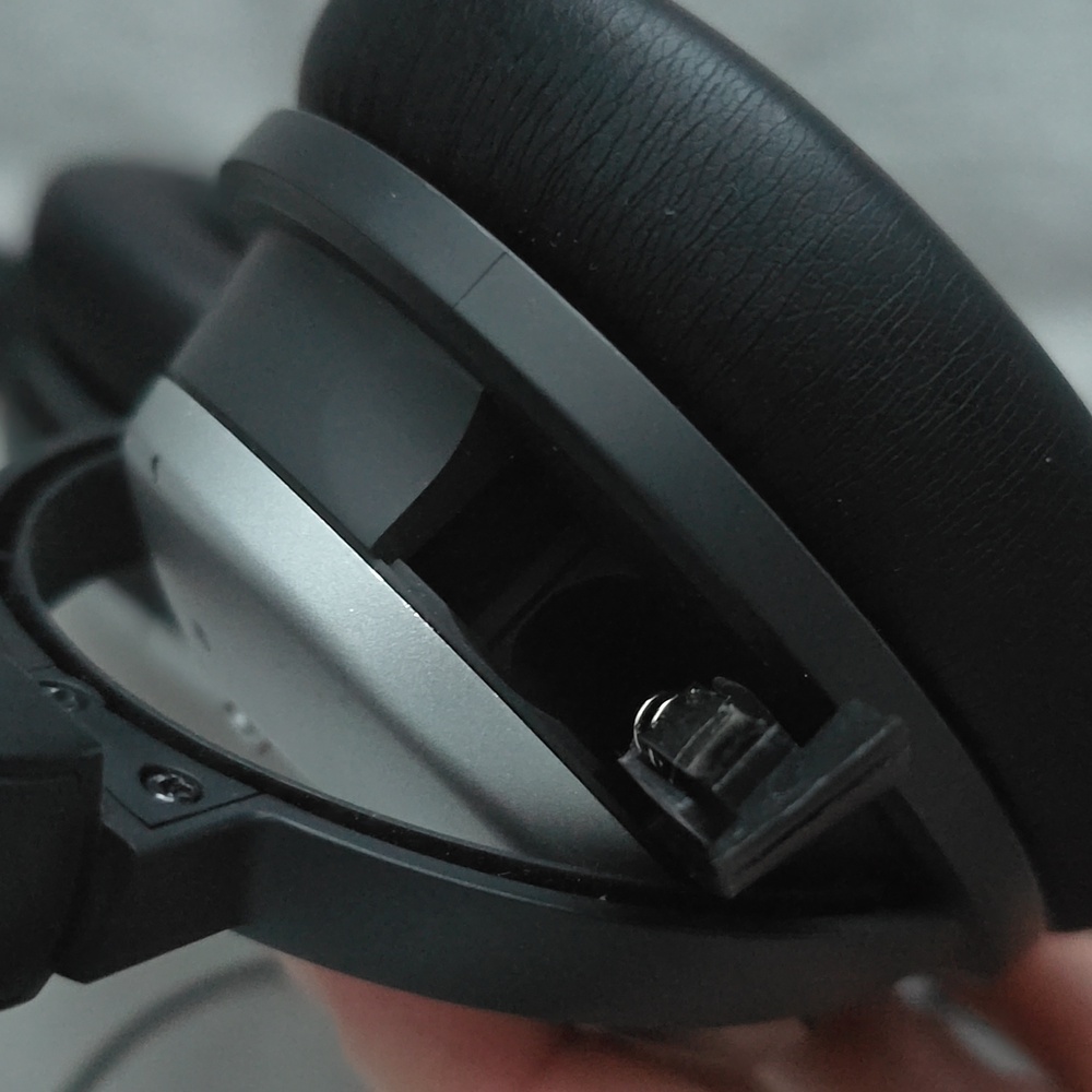 📚Bose QuietComfort 2 Acoustic Noise Cancelling Headphones - Picture 9 of 16
